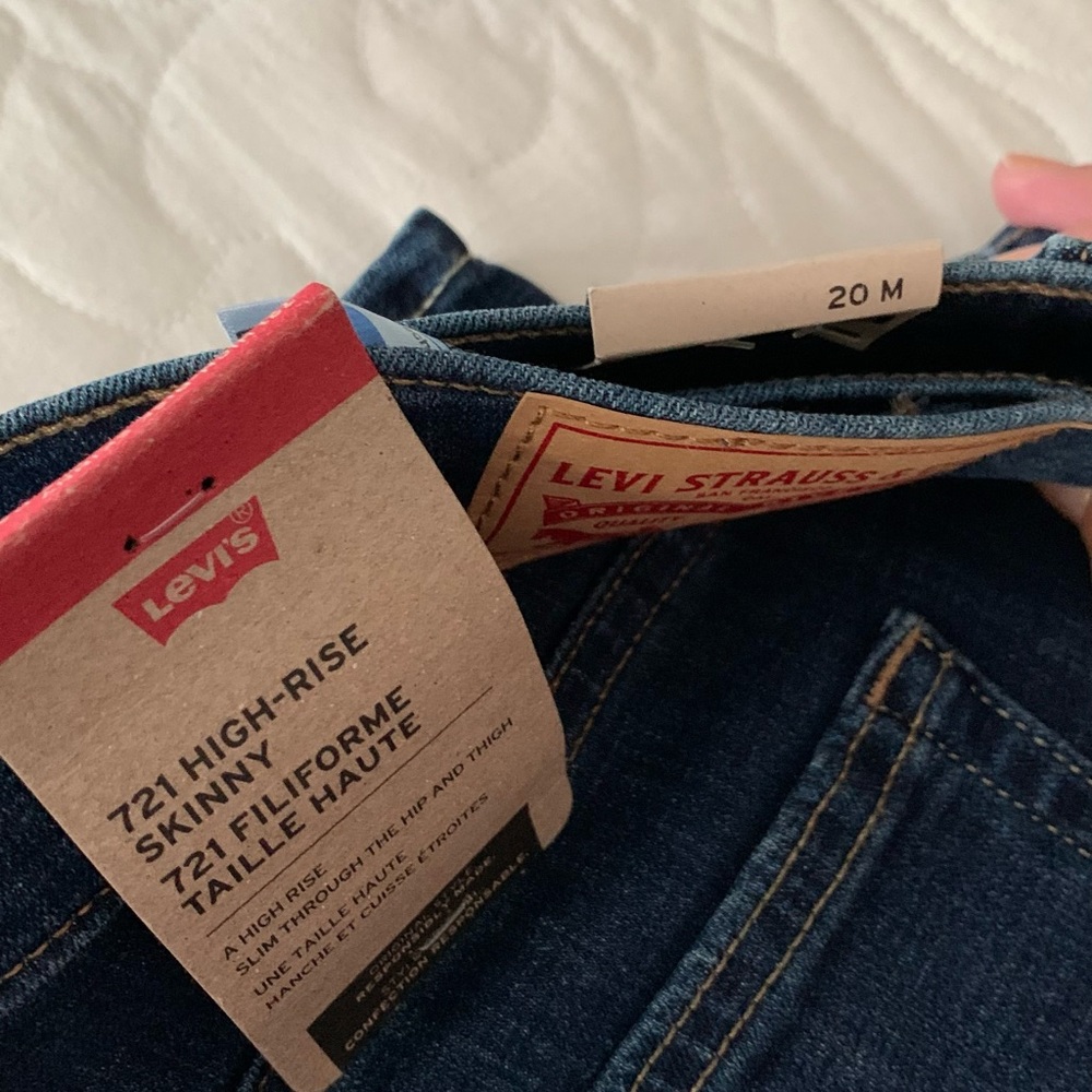 Levi's Women's 721 High-Rise Skinny Jeans - Dark Blue